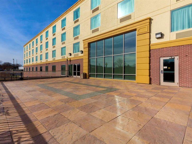 Comfort Suites Manassas Battlefield Park Exterior foto