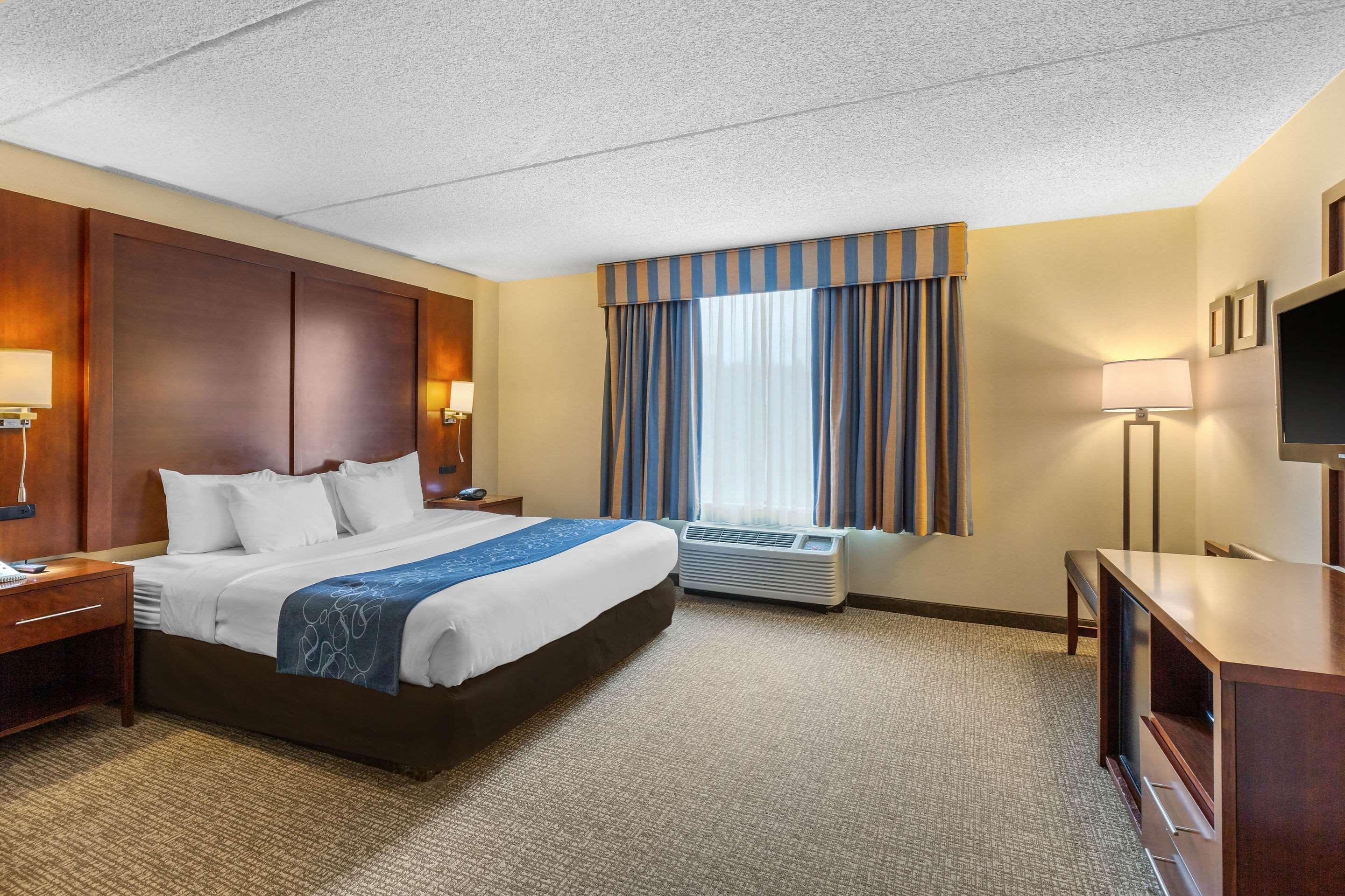 Comfort Suites Manassas Battlefield Park Exterior foto