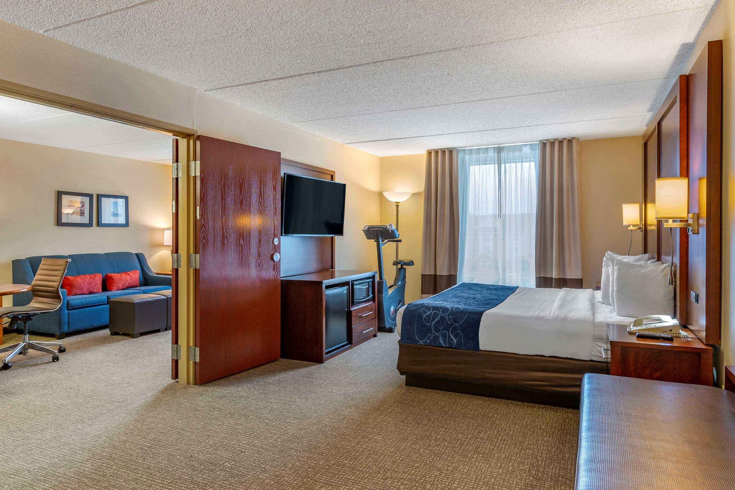 Comfort Suites Manassas Battlefield Park Exterior foto