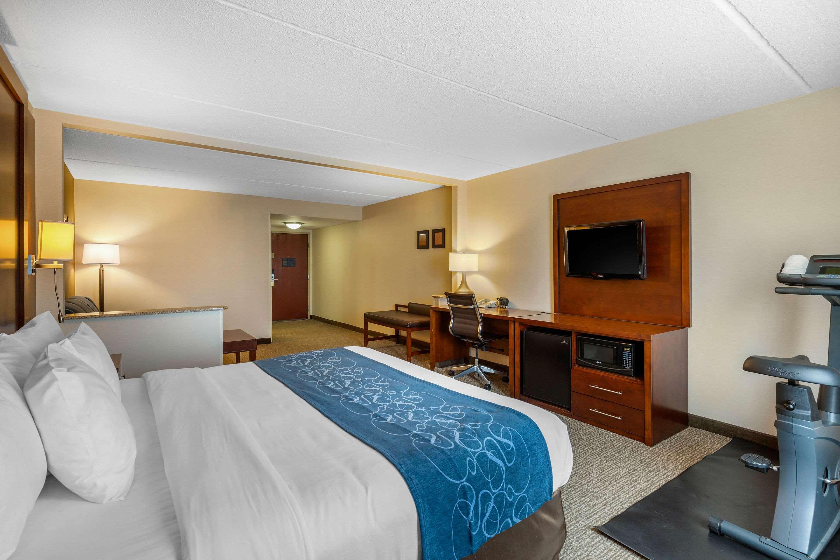 Comfort Suites Manassas Battlefield Park Exterior foto