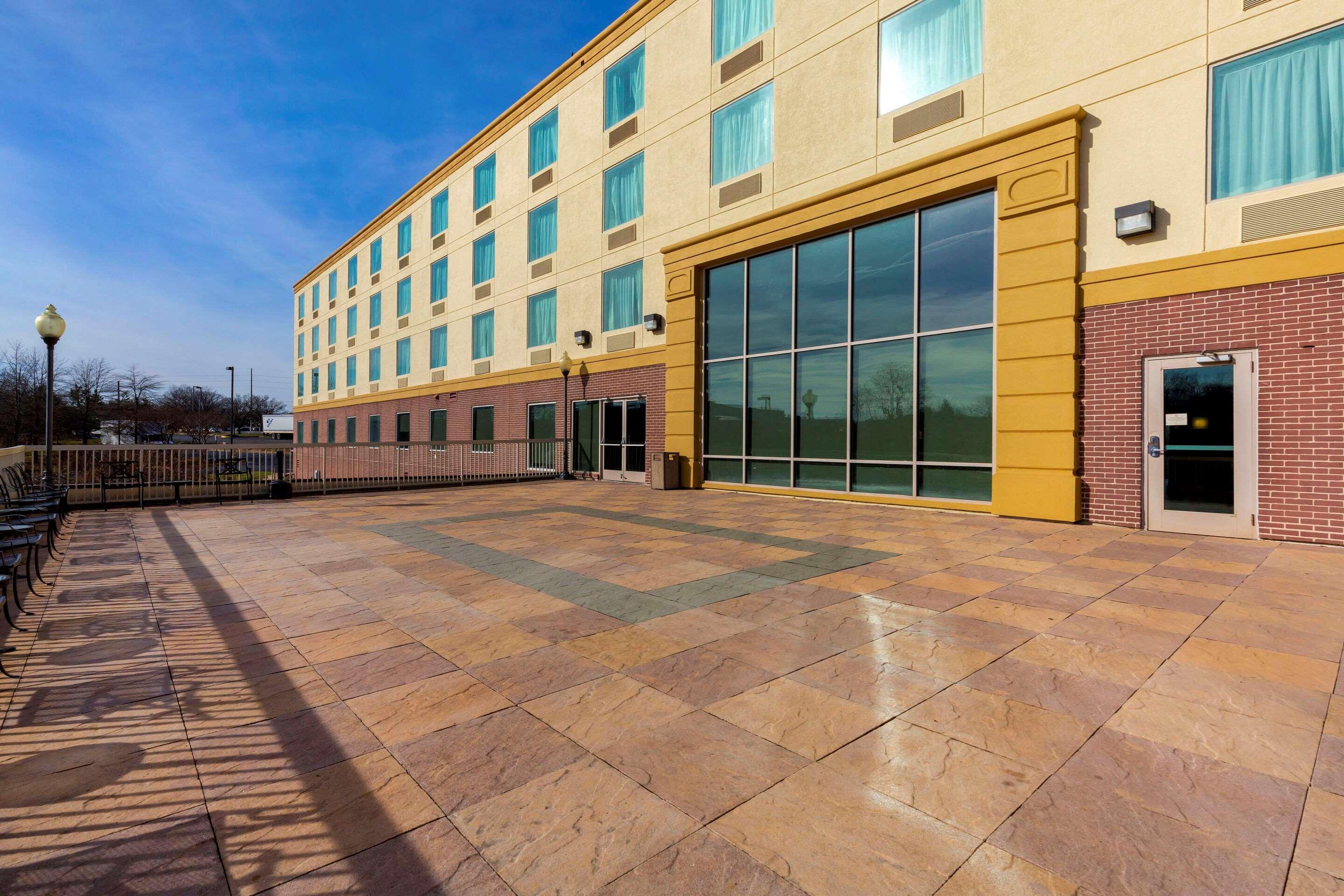 Comfort Suites Manassas Battlefield Park Exterior foto